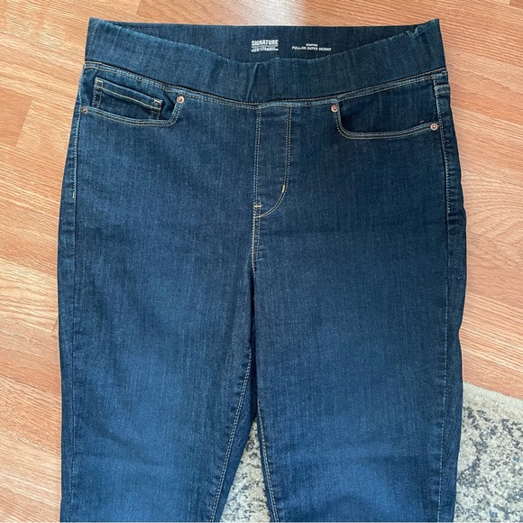 Levi Strauss Size 10 Pull On Super Skinny Jeans - Picture 3 of 7